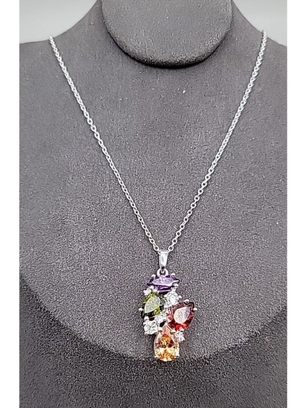 Vintage Avon NVC Dare To Dazzle Pendant Necklace 20" Multi Colored Crystals